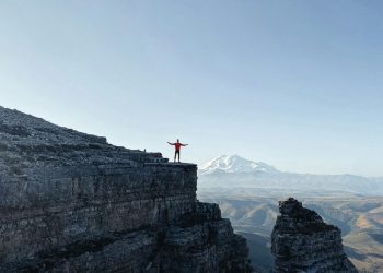 Sztuczna inteligencja na urządzeniach brzegowych – wyższa wydajność dzięki uczeniu federacyjnemu
