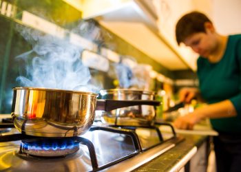 Użytkowanie kuchenek gazowych w domu może znacznie zwiększać ryzyko zachorowania na raka