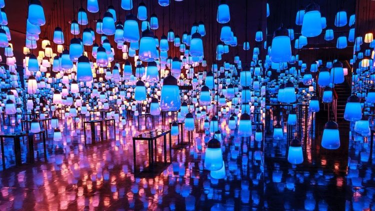 Wdrażanie wzorca Sagi w architekturze mikrousług z użyciem NestJS i Kafki