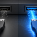 Porównanie czarnego portu USB 2.0 i szybszego niebieskiego portu USB 3.0