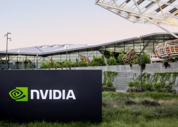NVIDIA zwiększa skalę obliczeń AI i zaprasza inwestorów do budowy infrastruktury