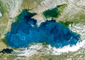 Morze Czarne zmieniło kolor na turkusowy na zdjęciach NASA