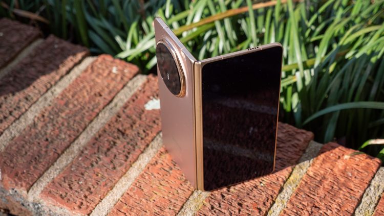 Nowy składany smartfon Honor z baterią o wysokiej wydajności