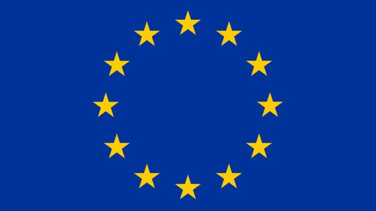 Trump zapowiada zniesienie kar dla Apple i grozi cłami wobec Unii Europejskiej