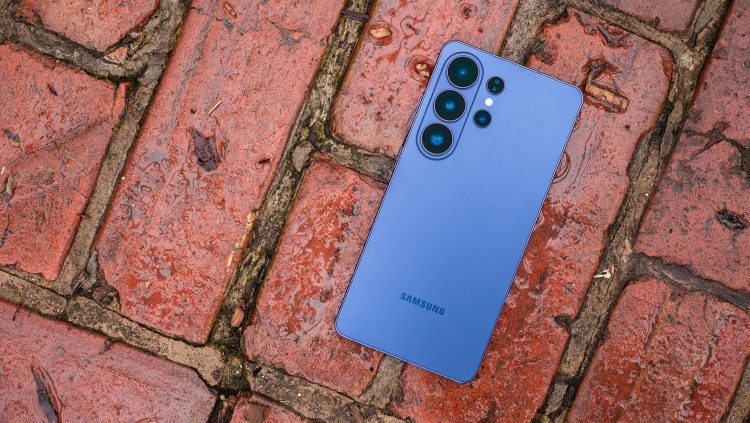 Amazon ponownie obniża ceny smartfonów z serii Galaxy S26