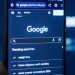 Eksperci Google ostrzegają przed ryzykiem kradzieży danych wyszukiwania po zmianie przepisów UE
