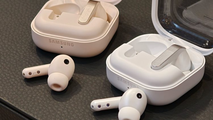 Galaxy Buds On to prawdopodobna nazwa nowych słuchawek Samsunga