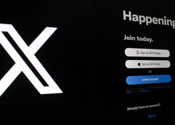 Elon Musk zapowiada powiadomienia na X o przypisach społeczności