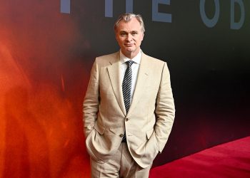 Christopher Nolan ostrzega przed zagrożeniami ze strony sztucznej inteligencji