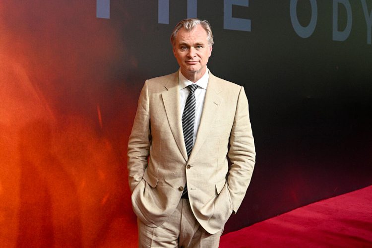 Christopher Nolan ostrzega przed zagrożeniami ze strony sztucznej inteligencji