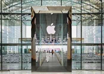 Apple podnosi ceny komputerów Mac w najgorszym możliwym momencie