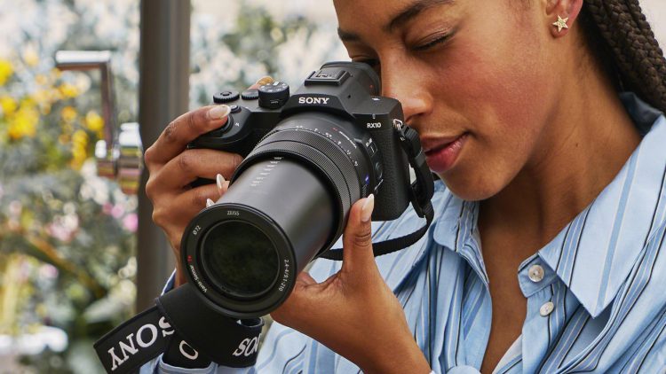 Sony RX10 V z nowym wyglądem i nagrywaniem 4K 120p