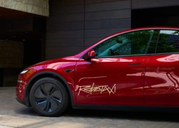 Tesla zapowiada autonomiczną usługę Cybercab